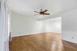 5818 E University Blvd in Dallas, TX - Building Photo - Building Photo