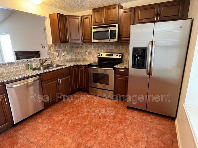 116 Kings Row in Garland, TX - Building Photo - Building Photo