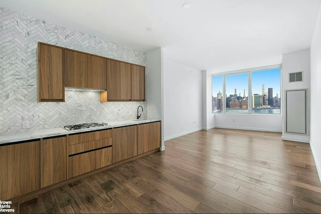 property at 21 India St