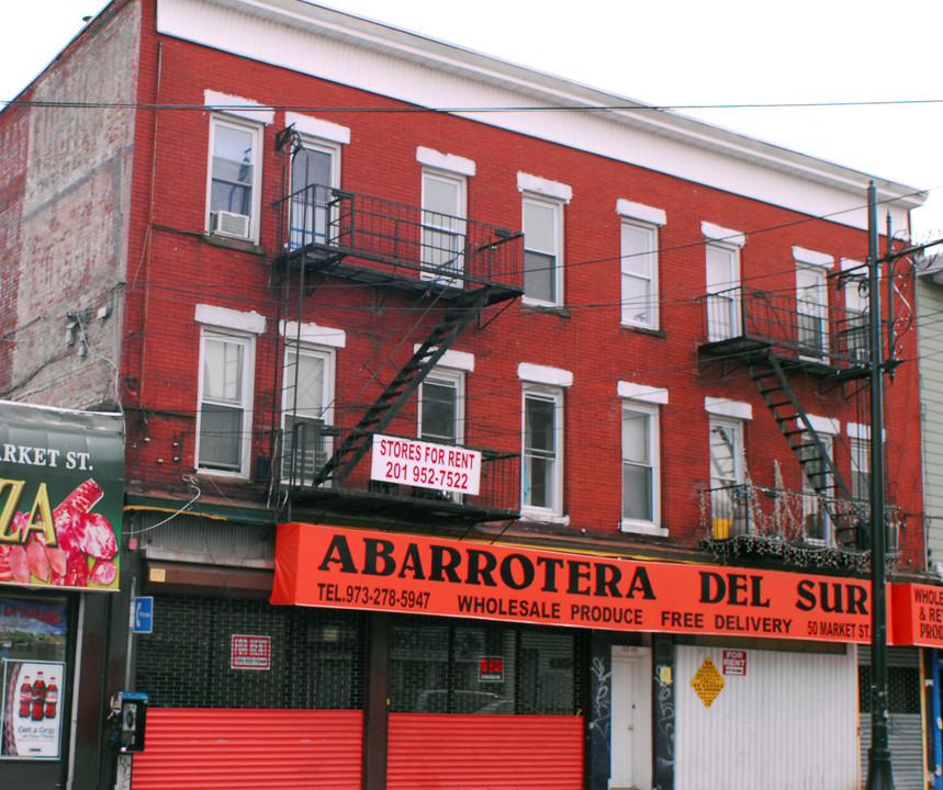 48 Market St in Paterson, NJ - Building Photo