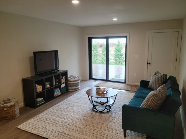 10351 SE Orient Dr in Boring, OR - Building Photo - Building Photo