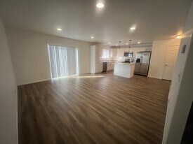 5930 36th St S in Fargo, ND - Building Photo