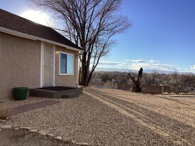 1102 E 2nd St in Pueblo, CO - Building Photo