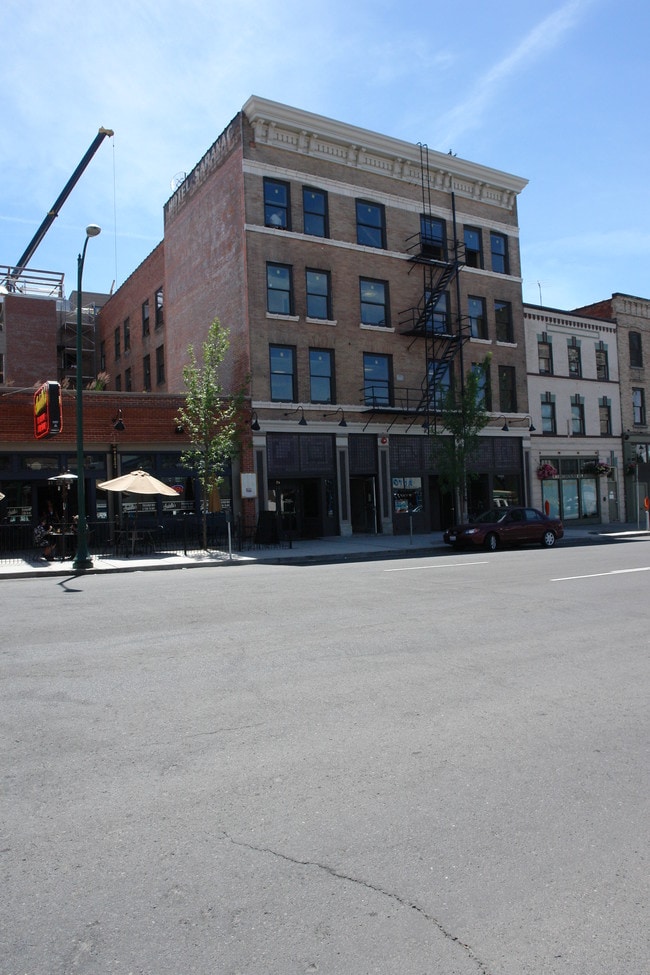 Saranac Building Renovation in Spokane, WA - Foto de edificio - Building Photo