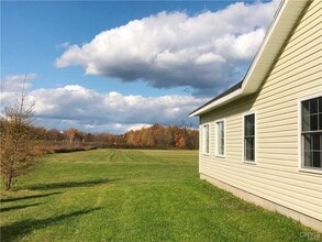 1019 Fyler Rd in Kirkville, NY - Building Photo - Building Photo