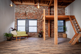 The Newberry Lofts / Artist Loft Apartments in Los Angeles, CA - Building Photo - Building Photo