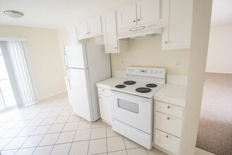 2224 Curtis Ave, Unit D in Redondo Beach, CA - Building Photo - Building Photo