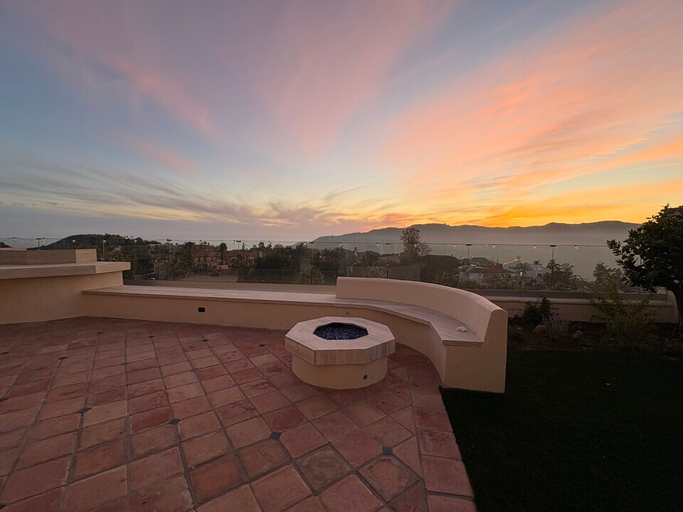 16656 Cll Arbolada in Los Angeles, CA - Building Photo