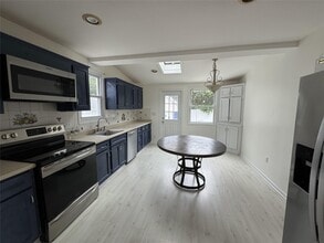 246 S Pershing Ave in Bethpage, NY - Building Photo - Building Photo