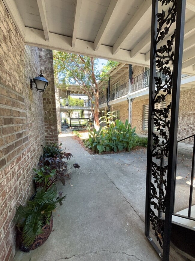 650 Cornell St in Charleston, SC - Building Photo - Building Photo
