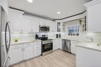 4 The Registry in East Quogue, NY - Building Photo - Building Photo