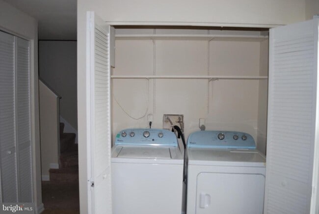 4655 Whitaker Pl in Woodbridge, VA - Building Photo - Building Photo