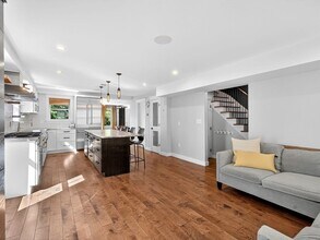 409 Norfolk St in Cambridge, MA - Building Photo - Building Photo