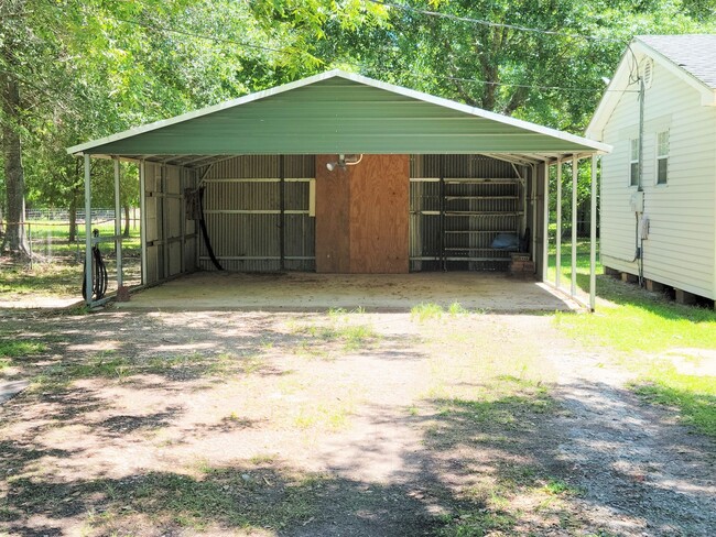 11779 Beasley Dr in Lumberton, TX - Building Photo - Building Photo