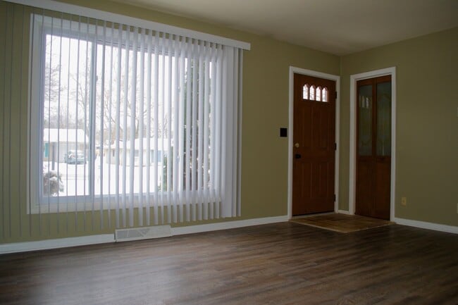 1716 Matilda St NE in Grand Rapids, MI - Building Photo - Building Photo