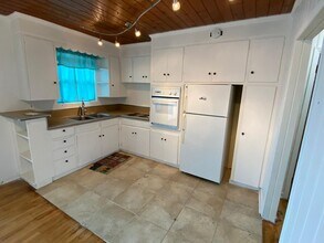 9194 Sunrise Dr in West Palm Beach, FL - Building Photo - Building Photo