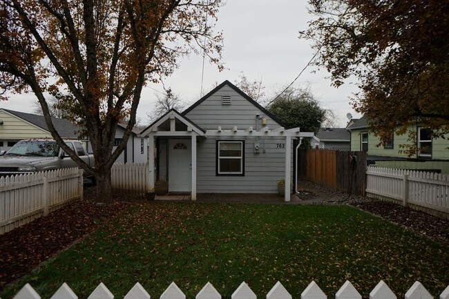 property at 7621 NE Going St