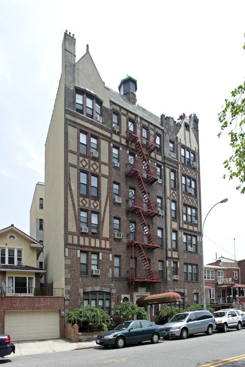 Shore Towers in Brooklyn, NY - Building Photo