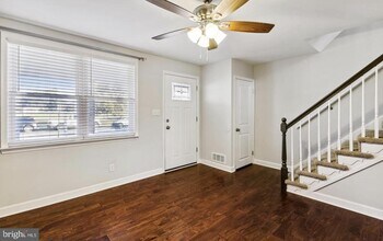 423 Oakwood Rd in Dundalk, MD - Building Photo - Building Photo