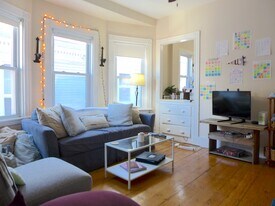 71 Hillside St in Boston, MA - Building Photo