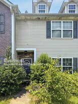 8619 Thomas Rd in Riverdale, GA - Building Photo