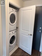 3270 Sheppard Ave E in Toronto, ON - Building Photo - Building Photo