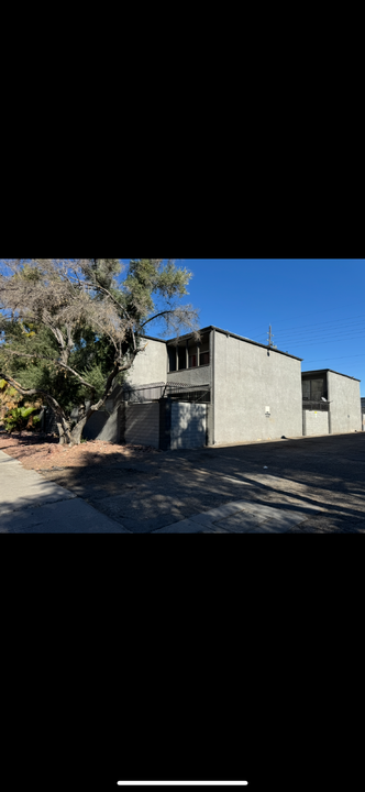 2616 Lynnwood St, Unit 5 in Las Vegas, NV - Building Photo