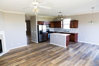 14005 Kelly Dr in Bellevue, NE - Building Photo - Building Photo