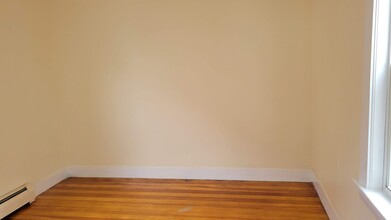 42-46 School St in Barnstable, MA - Building Photo - Building Photo