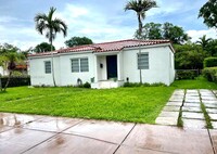 22 Marabella Ave in Coral Gables, FL - Foto de edificio - Building Photo