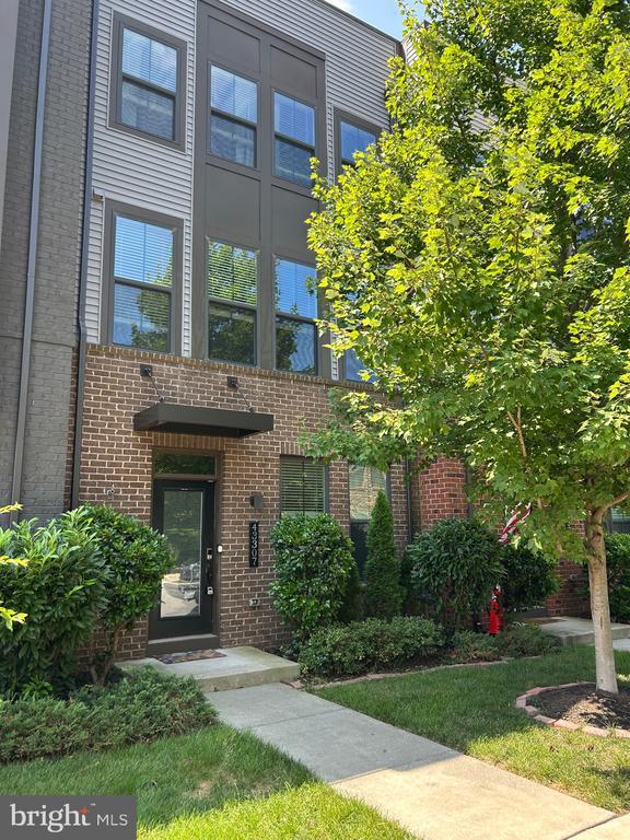 property at 43307 John Michael Ter