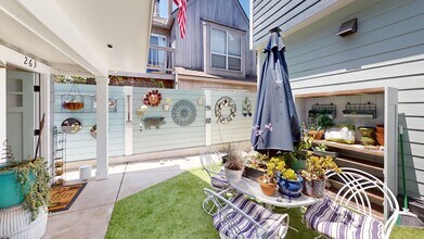 263 C Ave in Coronado, CA - Building Photo - Building Photo