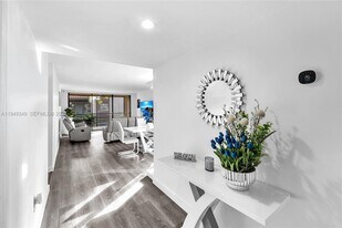 20841 San Simeon Way in Miami, FL - Building Photo