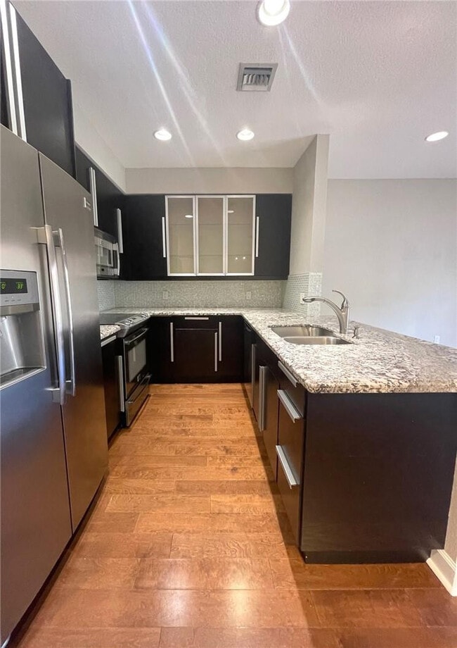 19 SE 3rd Ave in Hallandale Beach, FL - Building Photo - Building Photo