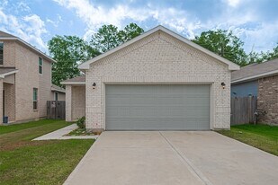 24742 Russet Bluff Trl in Huffman, TX - Building Photo