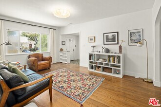 352 Hargrave St in Inglewood, CA - Building Photo - Building Photo