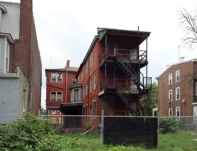 1008 Dekalb St in Norristown, PA - Building Photo - Building Photo