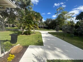 12538 Pineacre Ln in Wellington, FL - Building Photo - Building Photo