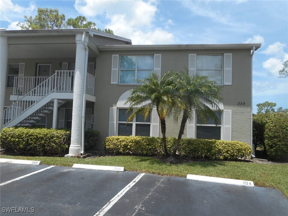 259 Quail Forest Blvd in Naples, FL - Building Photo