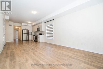 2635-2635 William Jackson Dr in Pickering, ON - Building Photo - Building Photo