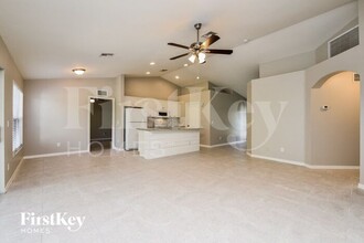 2610 17th St W in Lehigh Acres, FL - Building Photo - Building Photo