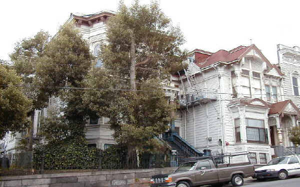 445 Oak St in San Francisco, CA - Building Photo