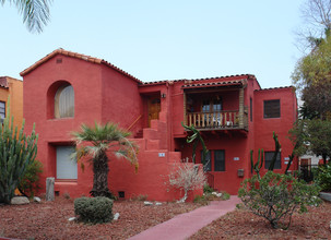 Orlando Pueblo in Los Angeles, CA - Building Photo - Building Photo