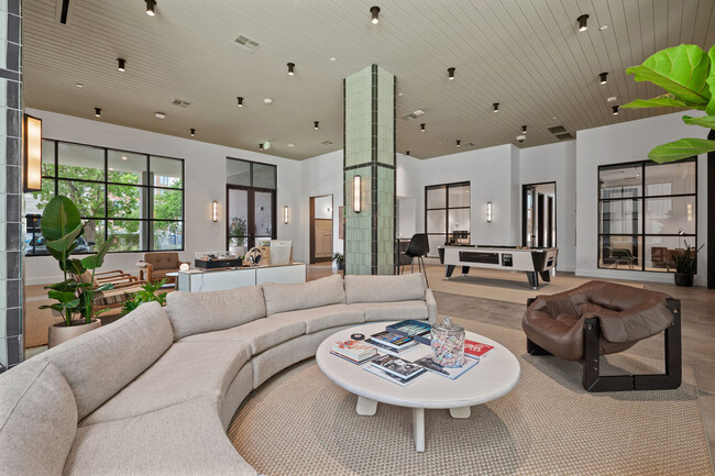 The Saint George in Austin, TX - Building Photo - Building Photo