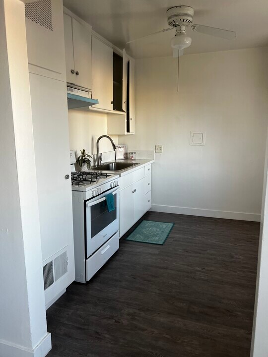 Norwood Apartments in Norwalk, CA - Foto de edificio