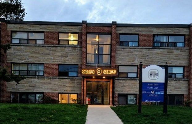 Osler Court Apartments in Hamilton, ON - Building Photo