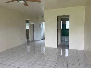 525 NE 150th St, Unit 3 in Miami, FL - Building Photo - Building Photo