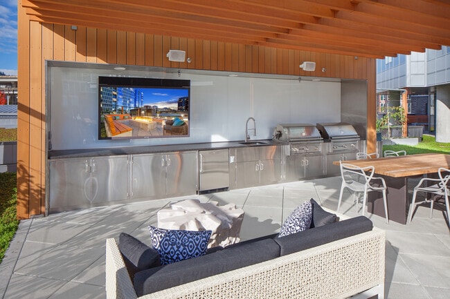 NV Apartments in Portland, OR - Building Photo - Building Photo