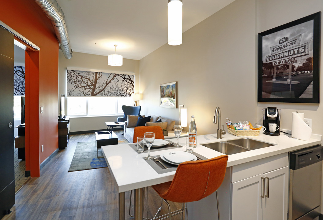 Revisn - Furnished Apartments in Raleigh, NC - Foto de edificio