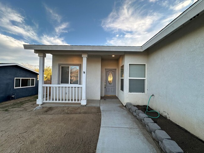 61819 Petunia Dr in Joshua Tree, CA - Building Photo - Building Photo
